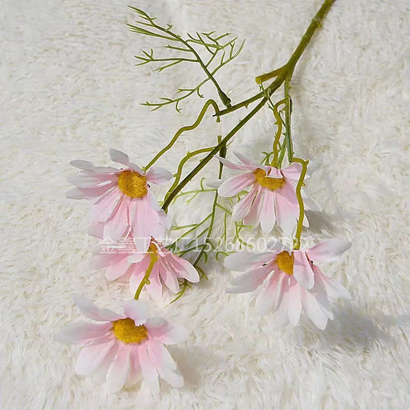 5Heads Silk Dasiy Artificial Flowers Decorative Stamen Small Daisy for Wedding Decoration Home Decor Fake Flower 5Heads Silk Dasiy Artificial Flowers Decorative Stamen Small Daisy for Wedding Decoration Home Decor Fake Flower