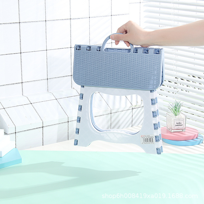 Portable Plastic Folding Stool Adult Home Use Mini Low Stool Outdoor Fishing Small Bench Children's Portable Small Chair Portable Plastic Folding Stool Adult Home Use Mini Low Stool Outdoor Fishing Small Bench Children's Portable Small Chair