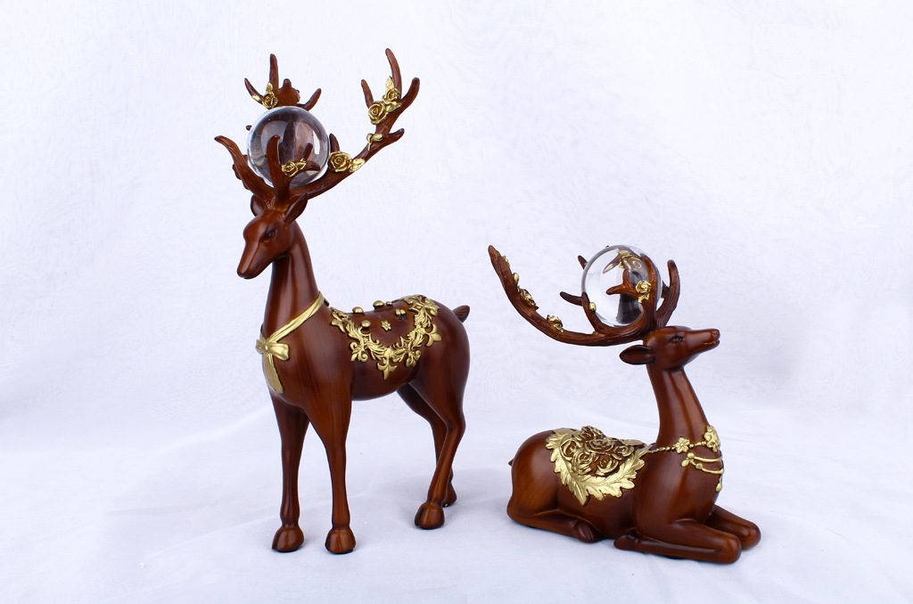 Resin Crafts Modern Minimalist Wood Color Sika Deer Decoration Creative Home Decoration Living Room Wine Cabinet Decorations Resin Crafts Modern Minimalist Wood Color Sika Deer Decoration Creative Home Decoration Living Room Wine Cabinet Decorations