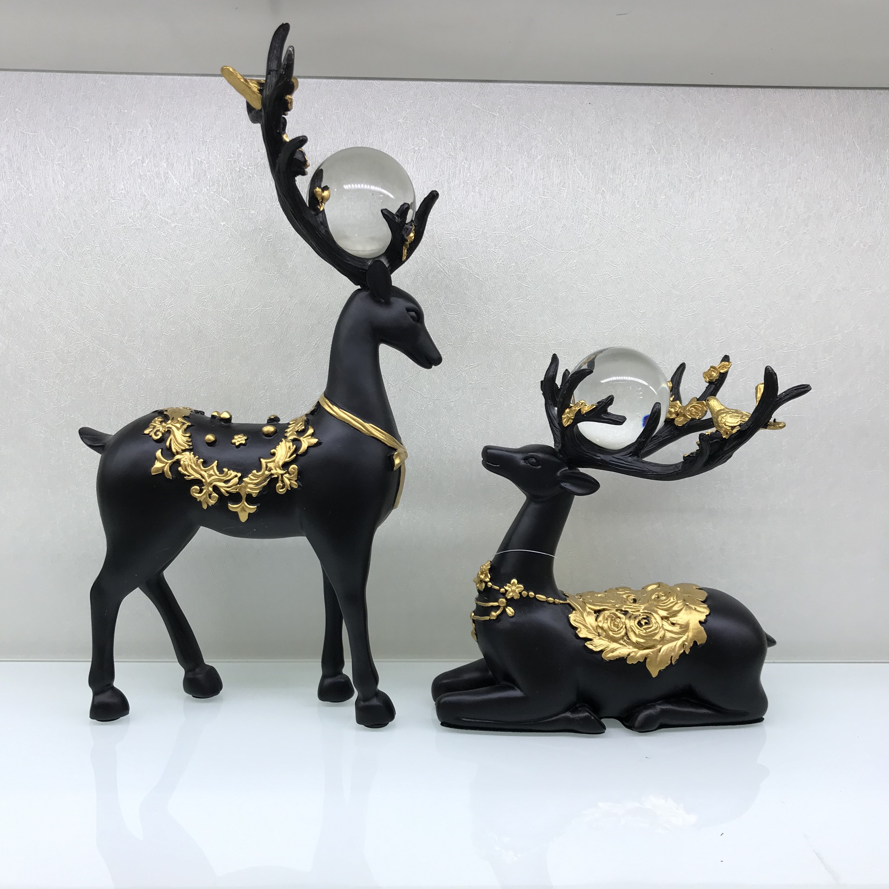 Resin Crafts Modern Minimalist Wood Color Sika Deer Decoration Creative Home Decoration Living Room Wine Cabinet Decorations Resin Crafts Modern Minimalist Wood Color Sika Deer Decoration Creative Home Decoration Living Room Wine Cabinet Decorations
