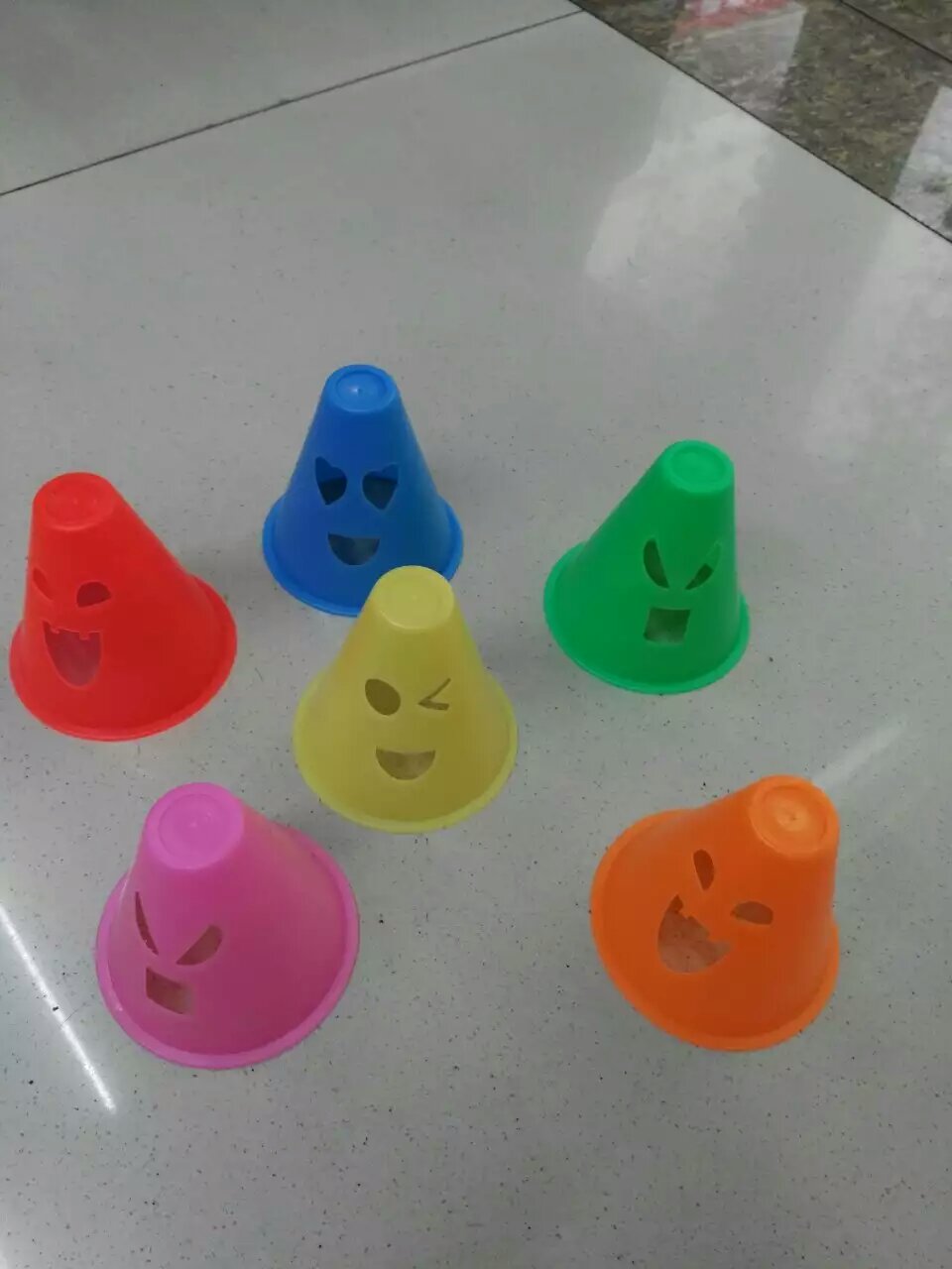 The Skating Shoes Emoji Roadblock Roller Skates Road Pile Semi-Soft Roadblock Skating Pile