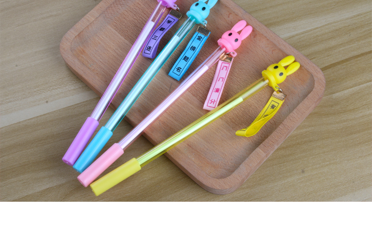 Japanese and Korean Creative New Cartoon Rabbit Pendant Gel Pen Transparent Pen Holder Gel Pen Student Studying Stationery Wholesale