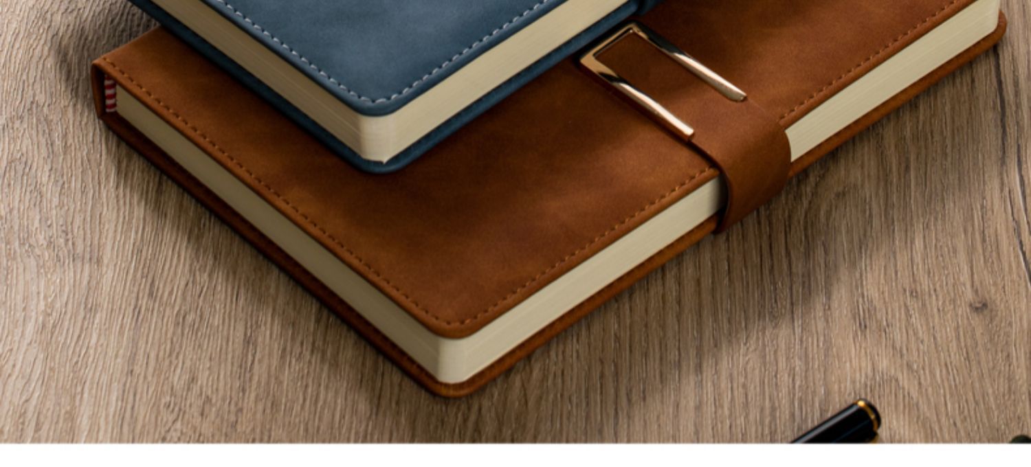 Wholesale Set A5 Notebook Business Retro Work B5 Notebook Leather Surface Notepad Stationery Printable Logo