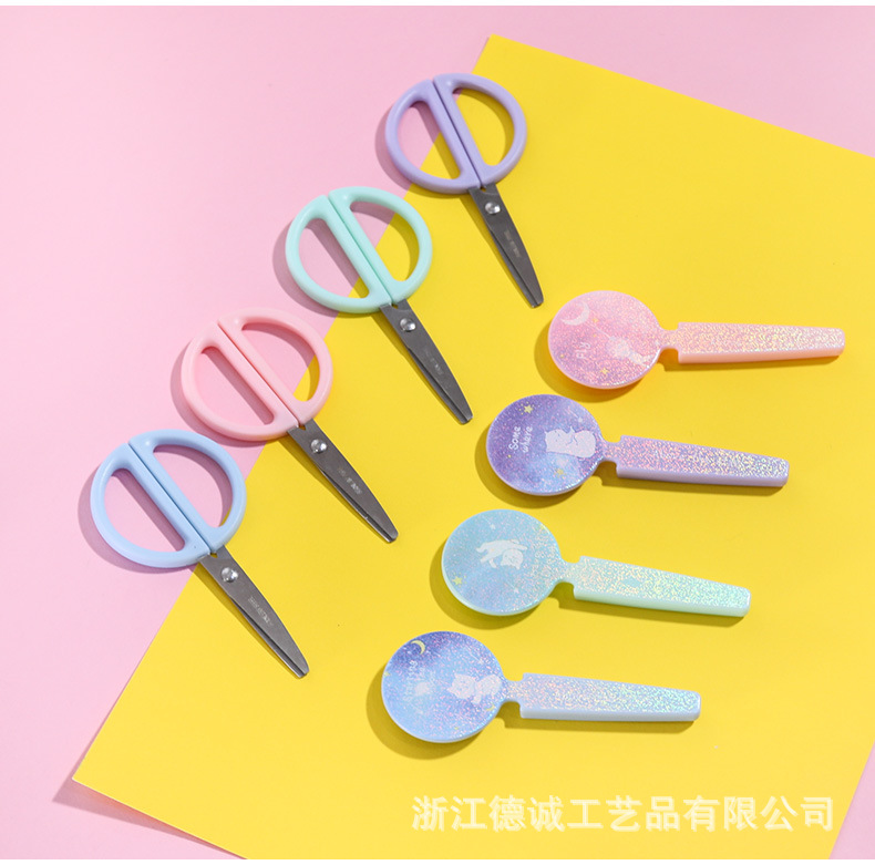 Manufacturer's Innovative Household Office Supplies Scissors Stainless Steel Student Scissors Paper Cut by Hand Safety Scissors Manufacturer's Innovative Household Office Supplies Scissors Stainless Steel Student Scissors Paper Cut by Hand Safety Scissors