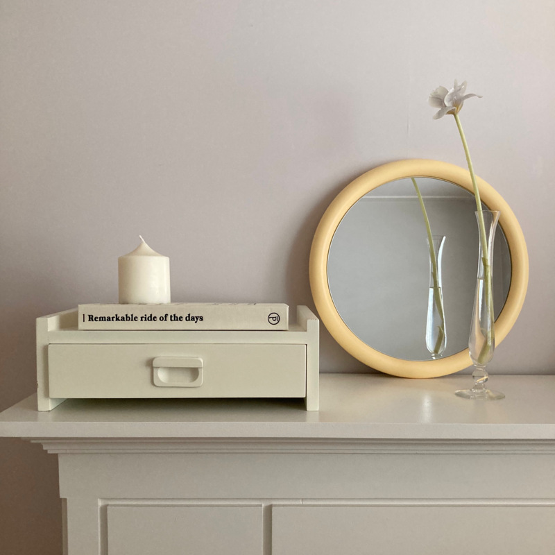 INS Korean Solid Wood Makeup Mirror Cream Mirror Girl Heart Dressing Mirror Photography Props INS Korean Solid Wood Makeup Mirror Cream Mirror Girl Heart Dressing Mirror Photography Props