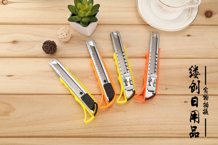 Factory Wholesale Large Art Knife Metal Cutter Paper Cutter Utility Knife Office Supplies Stationery Cut Paper Factory Wholesale Large Art Knife Metal Cutter Paper Cutter Utility Knife Office Supplies Stationery Cut Paper