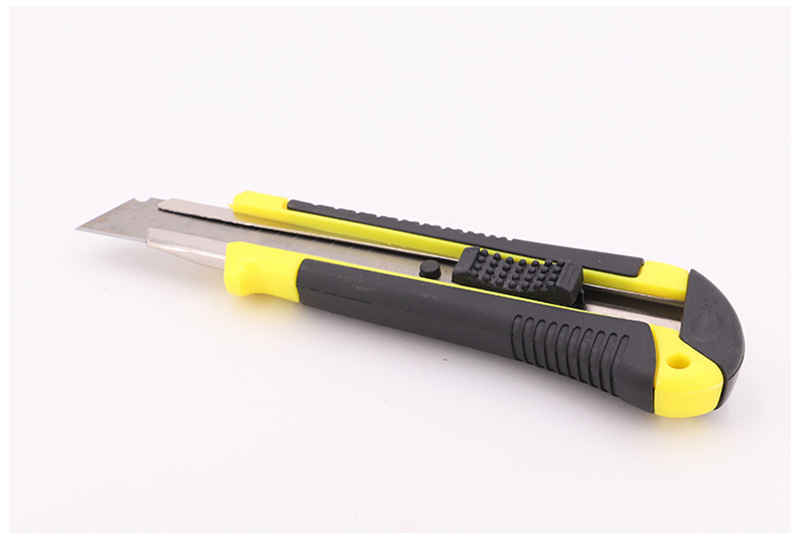 Factory Wholesale Wide Coated Glue Art Knife Wallpaper Knife Heavy Duty Paper Cutter Drop-Resistant Wear-Resistant Express Knife Utility Knife Factory Wholesale Wide Coated Glue Art Knife Wallpaper Knife Heavy Duty Paper Cutter Drop-Resistant Wear-Resistant Express Knife Utility Knife