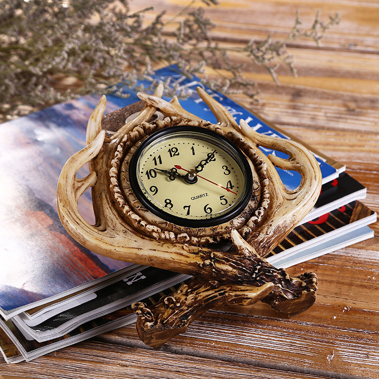 Resin Crafts Antlers Decoration Clock Creative Living Room Household Supplies Art Ornament Crafts Decoration Ornaments