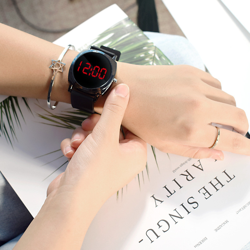  Popular Style Watch Female Student Children's Alloy Watch Korean Style Simple and Casual LED Electronic Watch Sports