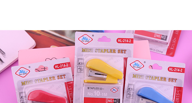 Cartoon Stapler Kit Cute Mini Stapler 10# Staple Office Supplies Student Prize Small Gift Cartoon Stapler Kit Cute Mini Stapler 10# Staple Office Supplies Student Prize Small Gift