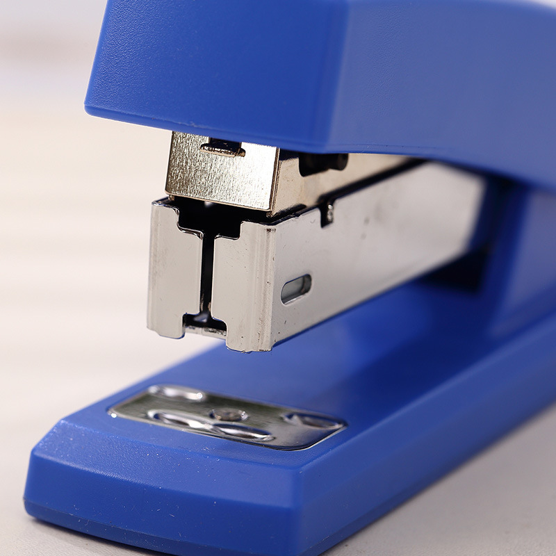 Deli 0425 Stapler No. 12 Stationery Stapler Bookbinding Machine Easy Binding Mini Book Stapler Office Supplies