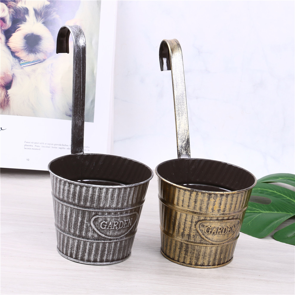 Vintage Distressed Iron Sheet Hook Bucket Iron Flowerpot Balcony Desk Small Flower Bucket Idyllic Style Hanging Basin