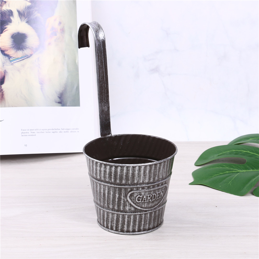 Vintage Distressed Iron Sheet Hook Bucket Iron Flowerpot Balcony Desk Small Flower Bucket Idyllic Style Hanging Basin