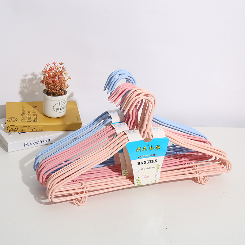 615 New Pure Powder Clothes Hanger Plastic Dipping Seamless Iron Wire Non-Slip Bold Wet and Dry Adult Hanger with Hook