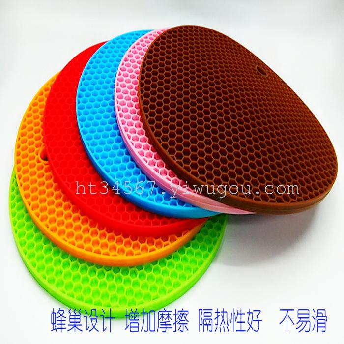 Explosion, thickened 85g waterproof table mat silicone honeycomb heat insulation pad Explosion, thickened 85g waterproof table mat silicone honeycomb heat insulation pad