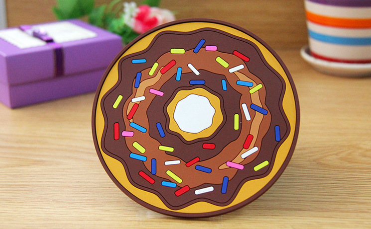 Creative and lovely donut heat insulation pad food-grade PVC soft plastic cup cushion environment-friendly wear-resistant meal pad Creative and lovely donut heat insulation pad food-grade PVC soft plastic cup cushion environment-friendly wear-resistant meal pad