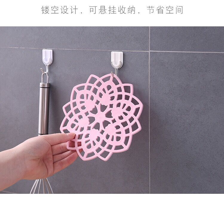 Fabricdirect Nordic style heat insulation hollow out flower Shaped anti-ironing Cup Mat Table non-slip Pad wholesale Spot Fabricdirect Nordic style heat insulation hollow out flower Shaped anti-ironing Cup Mat Table non-slip Pad wholesale Spot