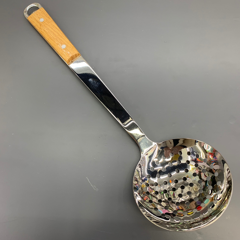 Stainless steel cooking spoon with oak handle kitchen utensils and appliances thickened stir - fry spatula set