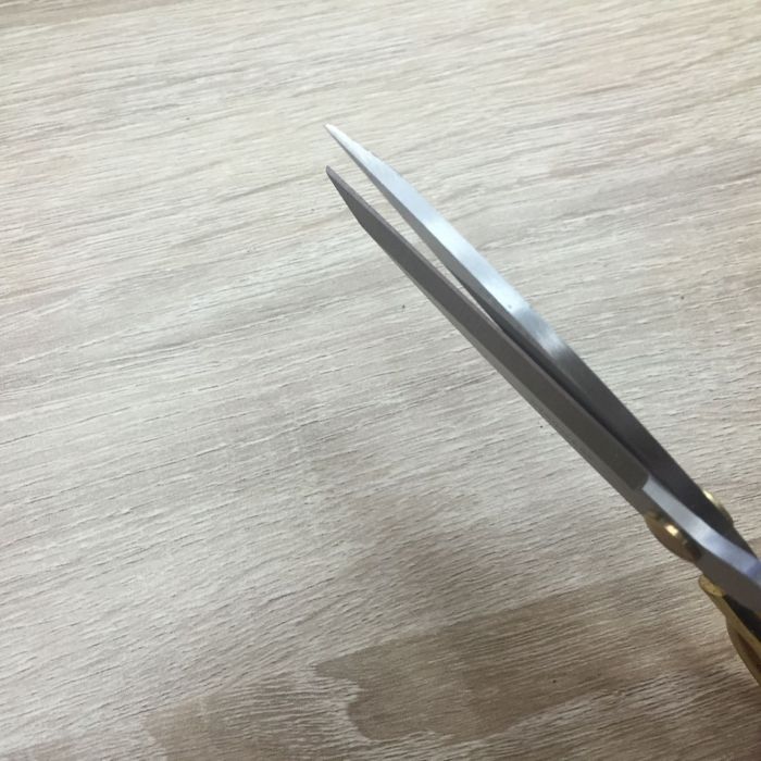Manufacturers selling gold dragon scissors cut at the opening ceremony of wedding supplies Manufacturers selling gold dragon scissors cut at the opening ceremony of wedding supplies