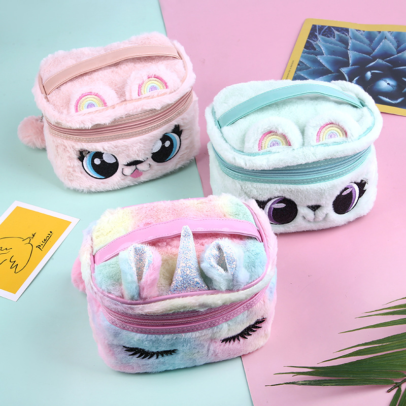 2021 New Cartoon Cosmetic Bag Children's Cute Big Eyes Plush Unicorn Large Capacity Portable Storage Bag 2021 New Cartoon Cosmetic Bag Children's Cute Big Eyes Plush Unicorn Large Capacity Portable Storage Bag