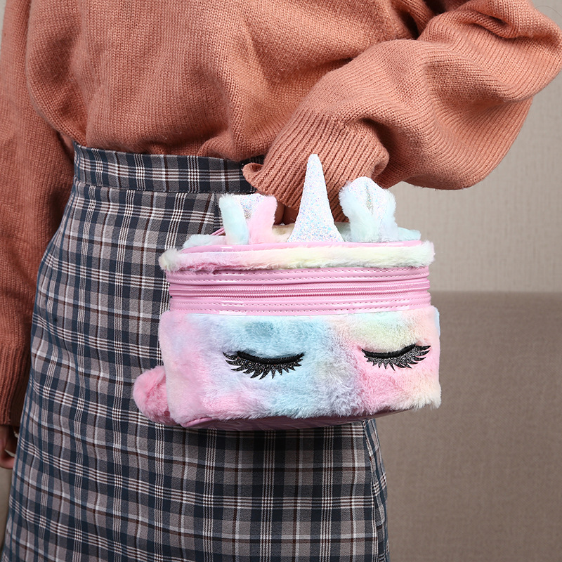 2021 New Cartoon Cosmetic Bag Children's Cute Big Eyes Plush Unicorn Large Capacity Portable Storage Bag 2021 New Cartoon Cosmetic Bag Children's Cute Big Eyes Plush Unicorn Large Capacity Portable Storage Bag