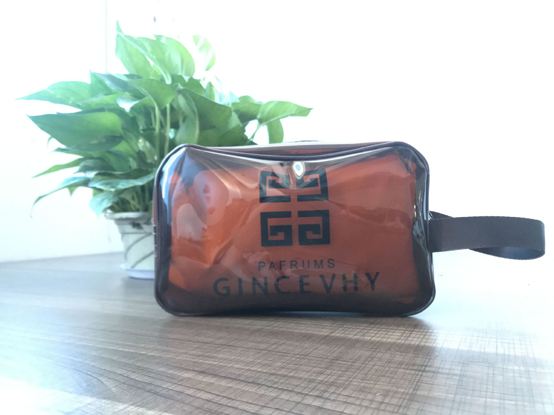 Waterproof PVC Cosmetic Bag Large Capacity Travel Storage Bag PVC Transparent Wash Bag Beach Bag