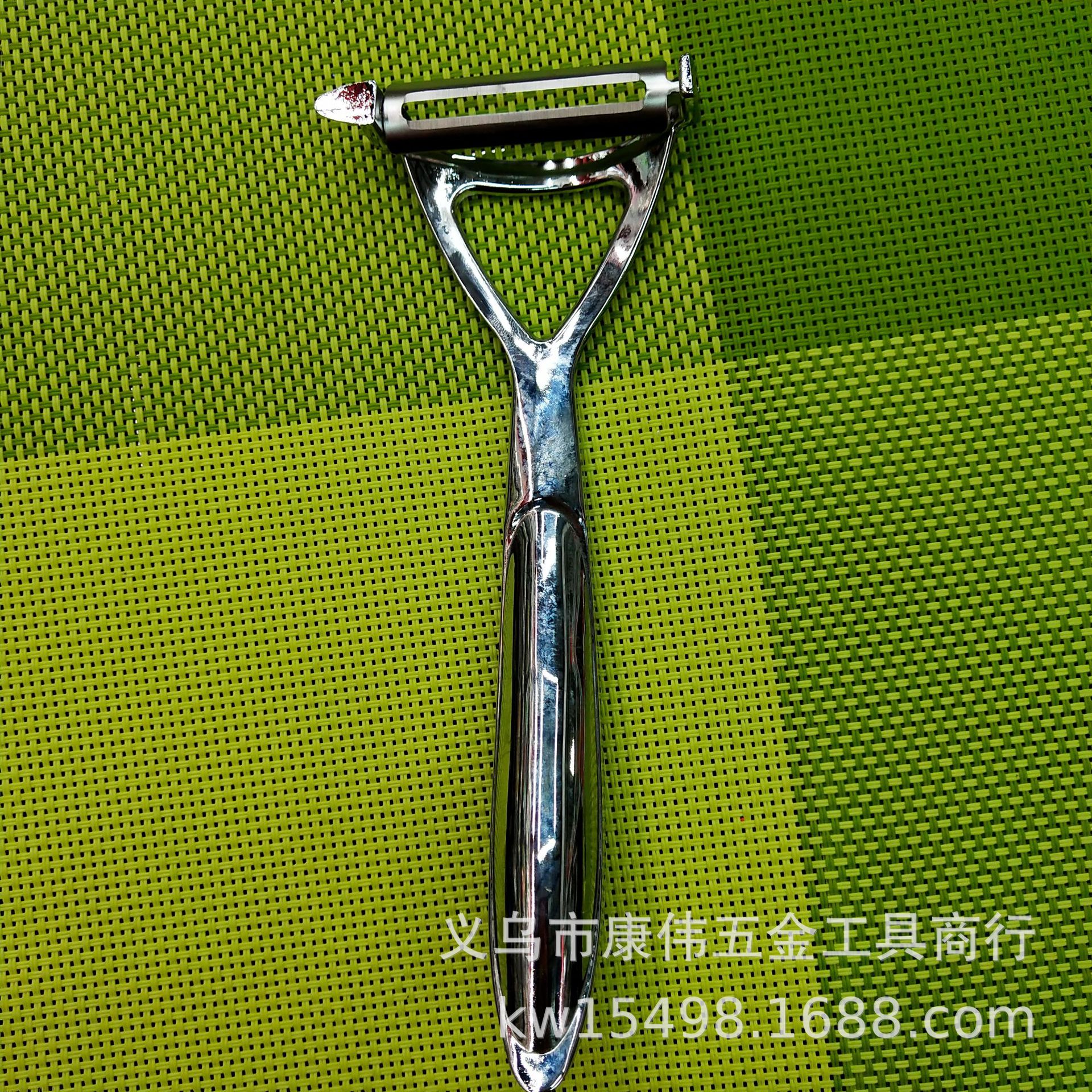 Kangwei Stainless Steel Kitchen Gadget Multi-Function Grater Paring Knife Knife Scraping Peeler Peeler Kangwei Stainless Steel Kitchen Gadget Multi-Function Grater Paring Knife Knife Scraping Peeler Peeler