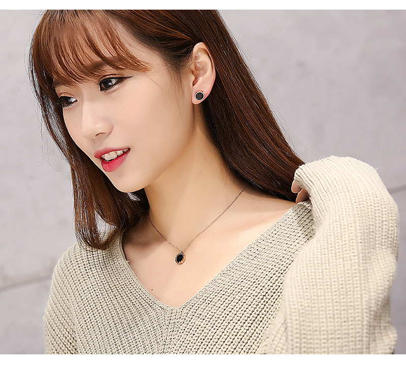 Korean Fashion All-Match Rose Gold Titanium Steel Necklace Women 'S Net Red Swan Short Pendant Necklace Non-Fading Clavicle Chain Korean Fashion All-Match Rose Gold Titanium Steel Necklace Women 'S Net Red Swan Short Pendant Necklace Non-Fading Clavicle Chain