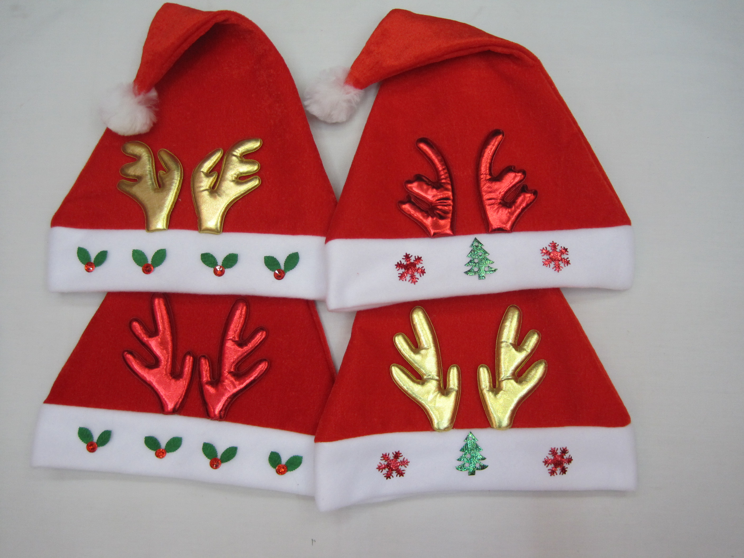Christmas hat decorations for adult children. Christmas hat decorations for adult children.