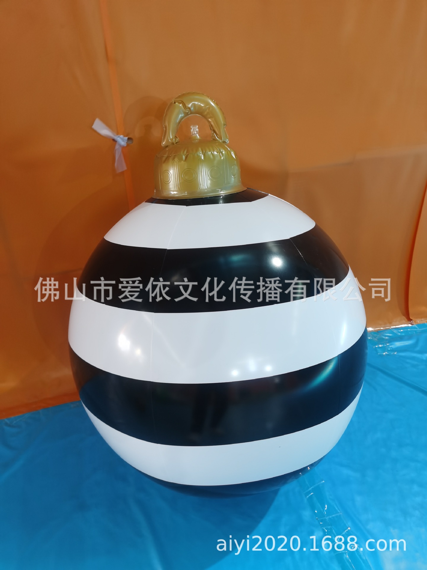 Christmas Jewelry Ball Outdoor Fun Holiday Atmosphere Crafts PVC Inflatable Toy Ball Independent Station Cross-Border Hot Christmas Jewelry Ball Outdoor Fun Holiday Atmosphere Crafts PVC Inflatable Toy Ball Independent Station Cross-Border Hot
