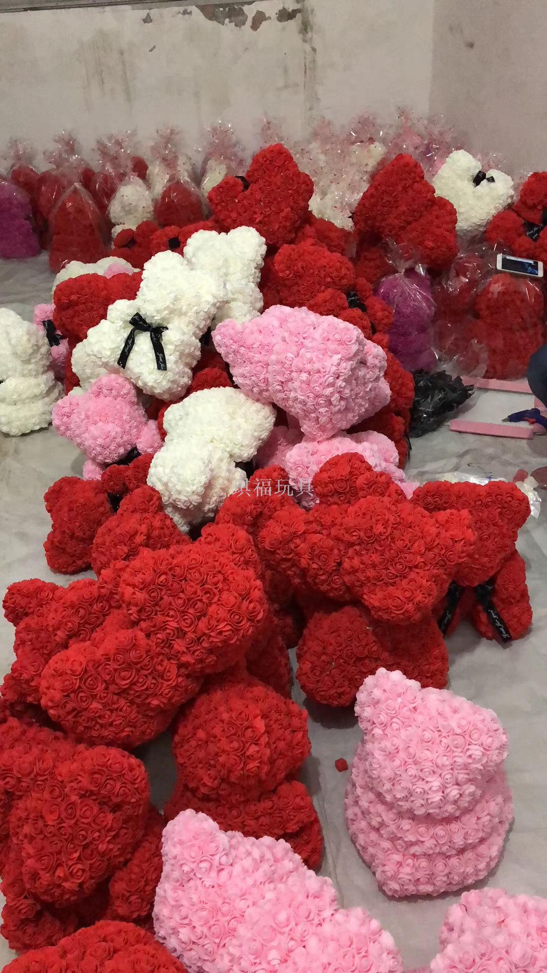 Valentine's day hot style creative eternal flower rose bear Christmas gift PE rose bear hug bear wholesale Valentine's day hot style creative eternal flower rose bear Christmas gift PE rose bear hug bear wholesale