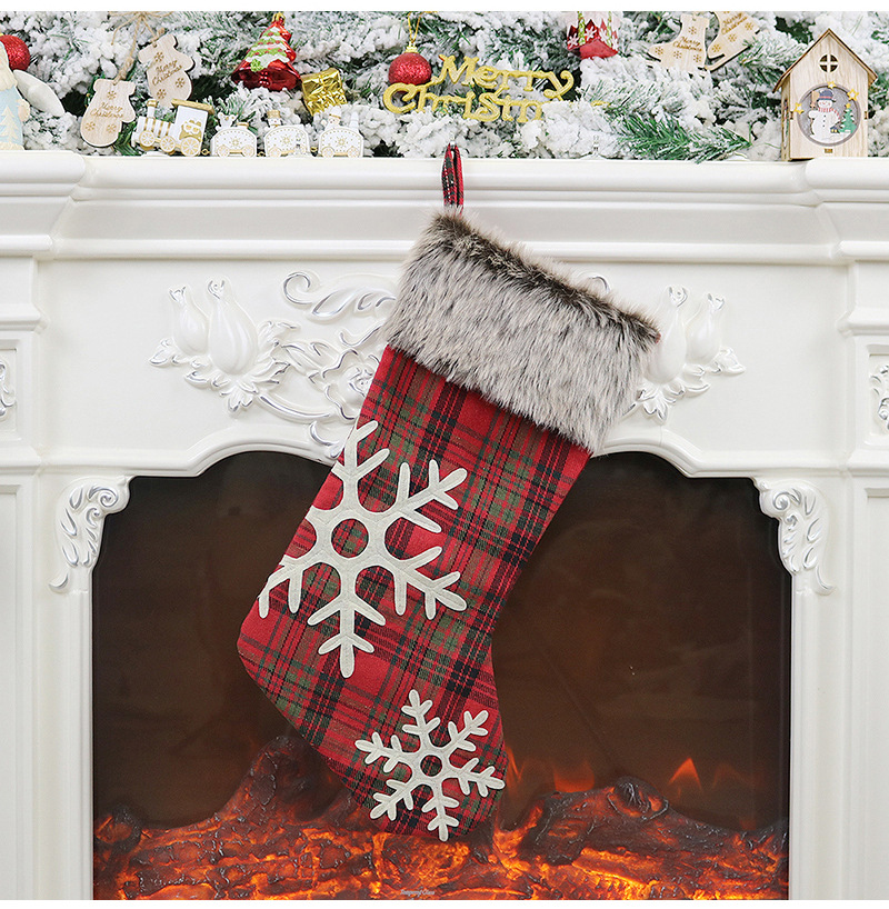 Christmas presents Christmas tree Christmas tree Christmas hanging gift bags