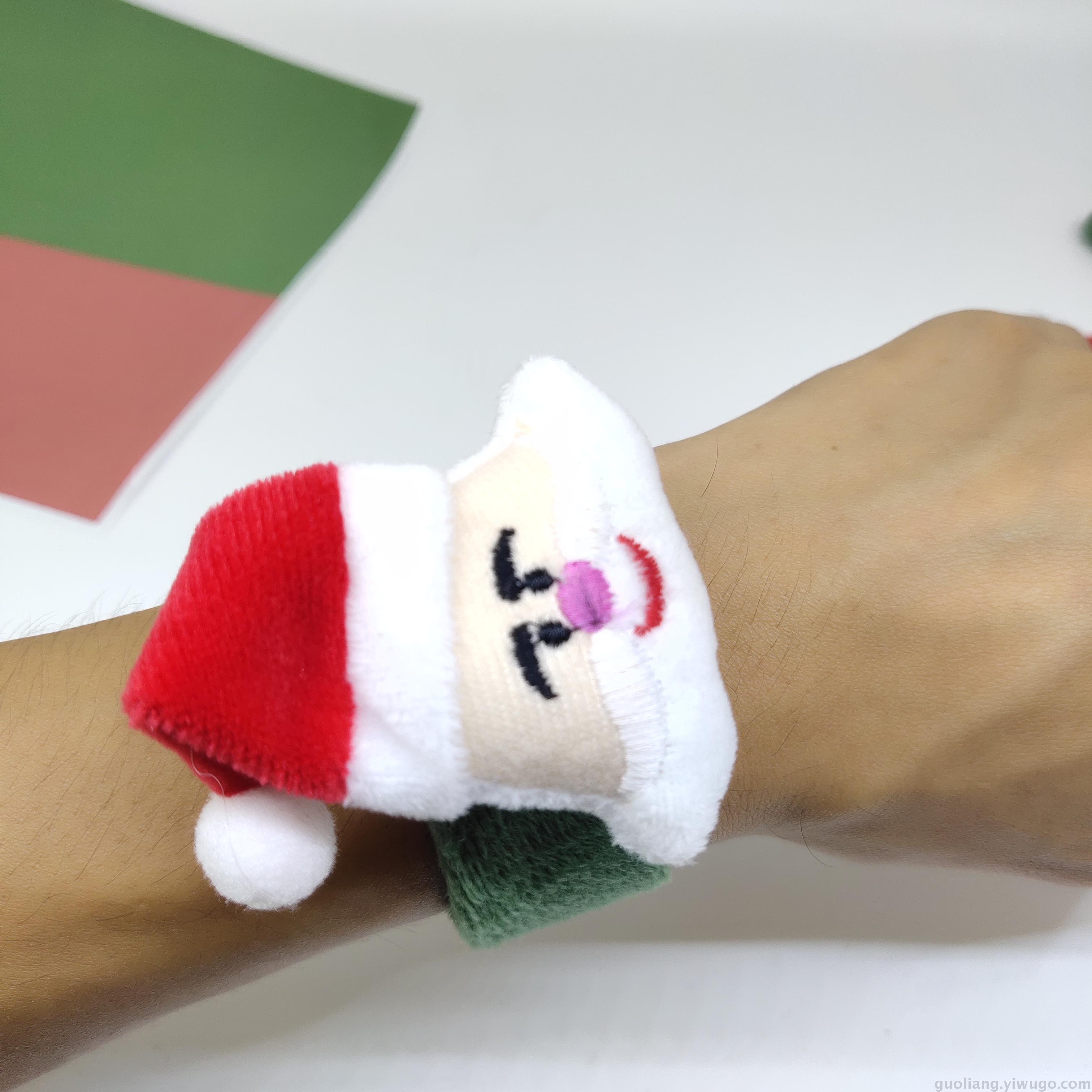 Cross-border trade Santa Claus Milu deer pat-ring gift bracelet stuffed toy gift Christmas pat-ring