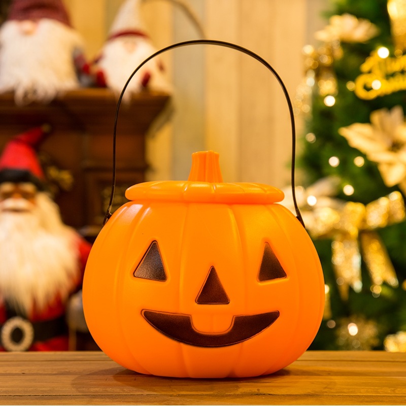 Halloween Pumpkin Lantern Portable Self-Produced Decoration Festive Supplies Halloween Props Playing Plastic Children Pumpkin Lantern Halloween Pumpkin Lantern Portable Self-Produced Decoration Festive Supplies Halloween Props Playing Plastic Children Pumpkin Lantern