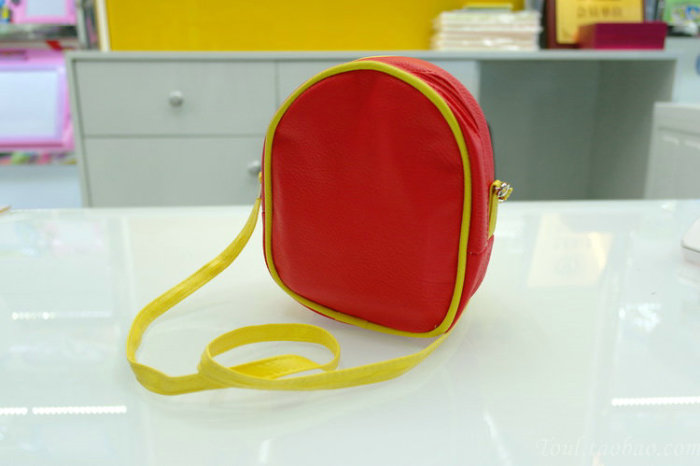 Children satchel Princess cute cartoon child student diagonal bag trumpet shell pocket zipper bag Children satchel Princess cute cartoon child student diagonal bag trumpet shell pocket zipper bag