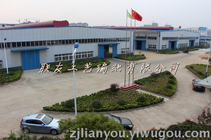 Features handmade bamboo tea cups water cup Bamboo cup practical trumpet factory customization can be carved Features handmade bamboo tea cups water cup Bamboo cup practical trumpet factory customization can be carved