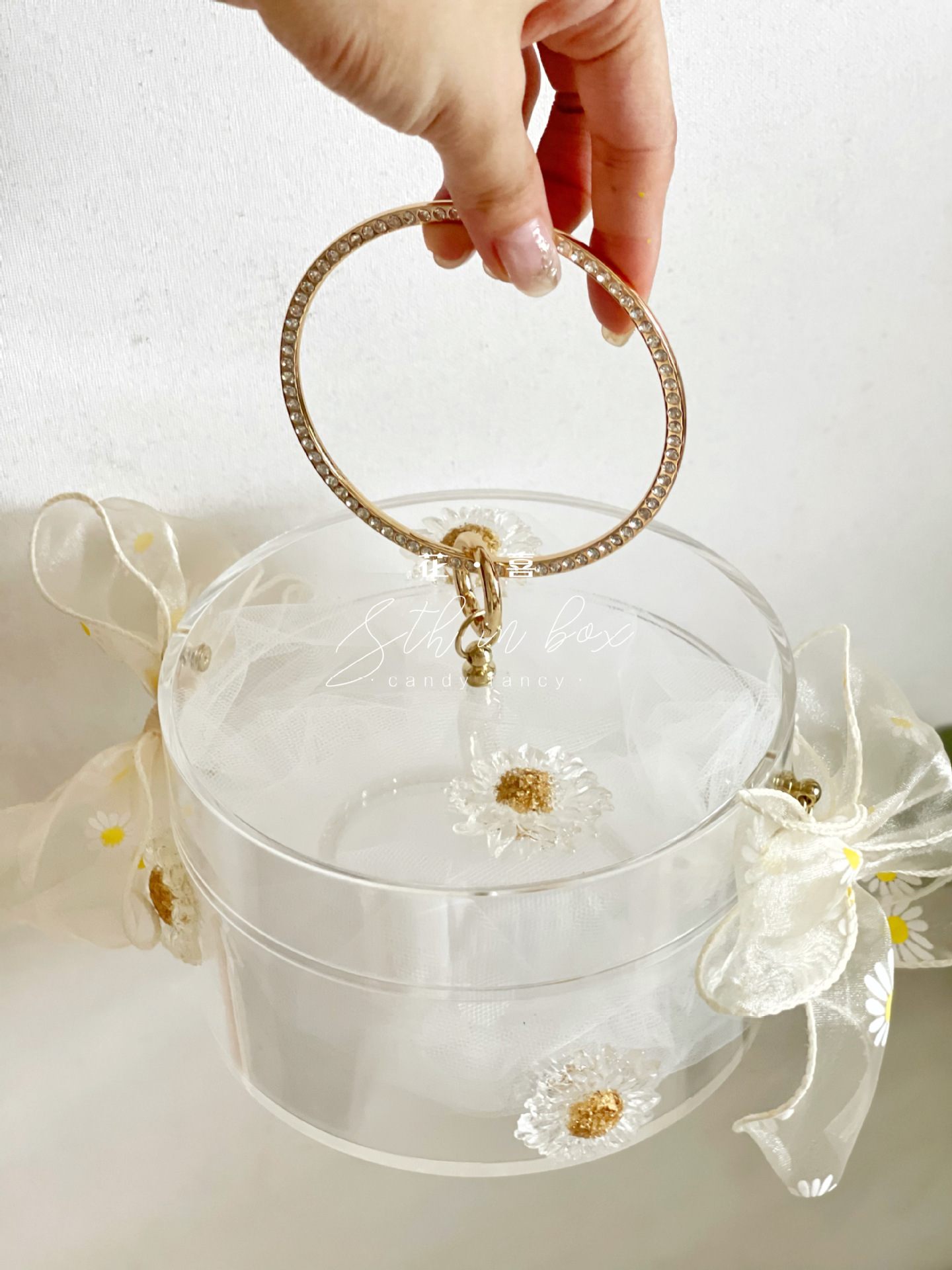 Candy Box Hand Gift Box Metal Pull Ring Bridesmaid Hand Gift Wedding Candies Box Gift Box Return Gift Candy Box Hand Gift Box Metal Pull Ring Bridesmaid Hand Gift Wedding Candies Box Gift Box Return Gift