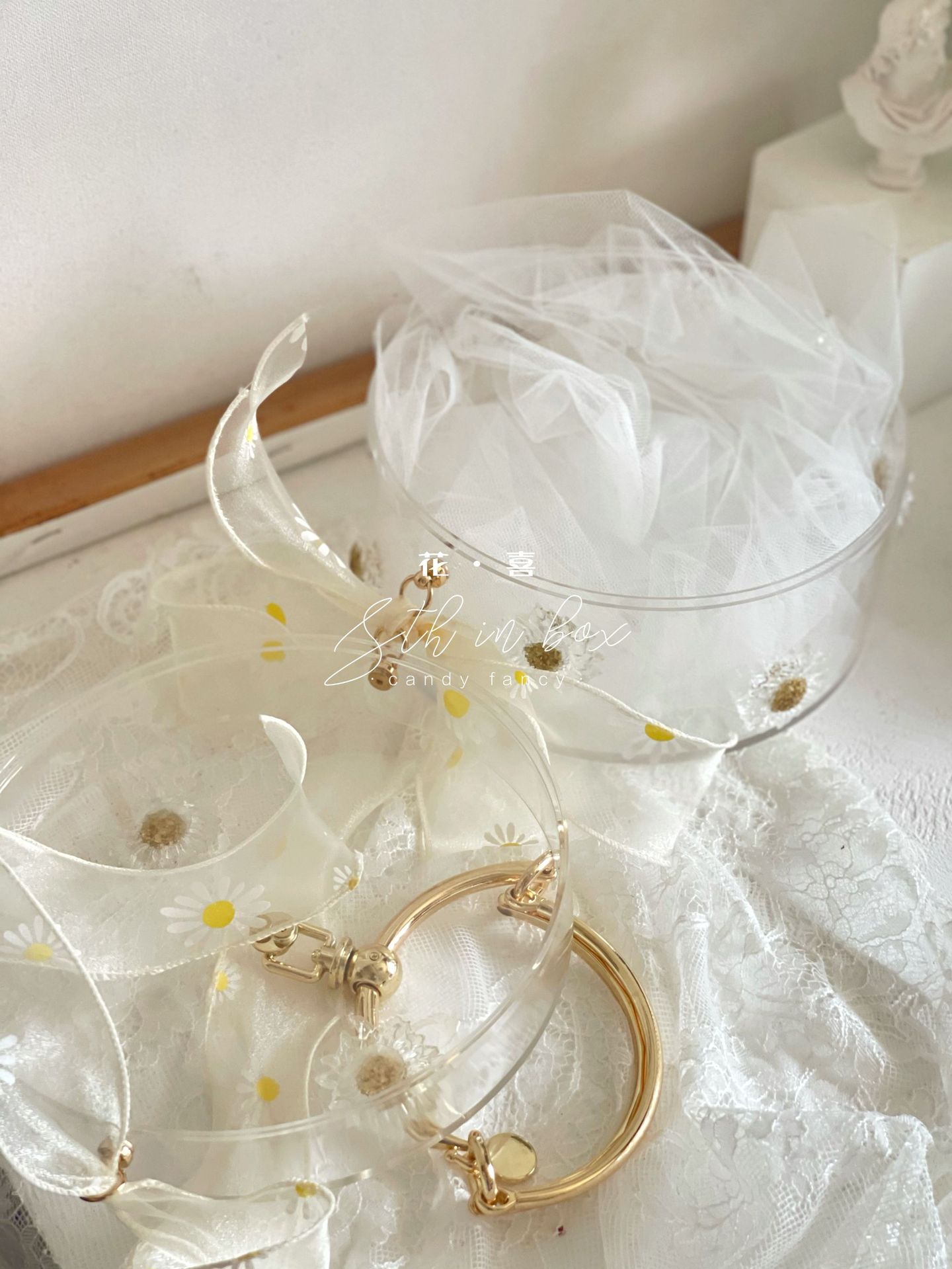 Candy Box Hand Gift Box Metal Pull Ring Bridesmaid Hand Gift Wedding Candies Box Gift Box Return Gift Candy Box Hand Gift Box Metal Pull Ring Bridesmaid Hand Gift Wedding Candies Box Gift Box Return Gift