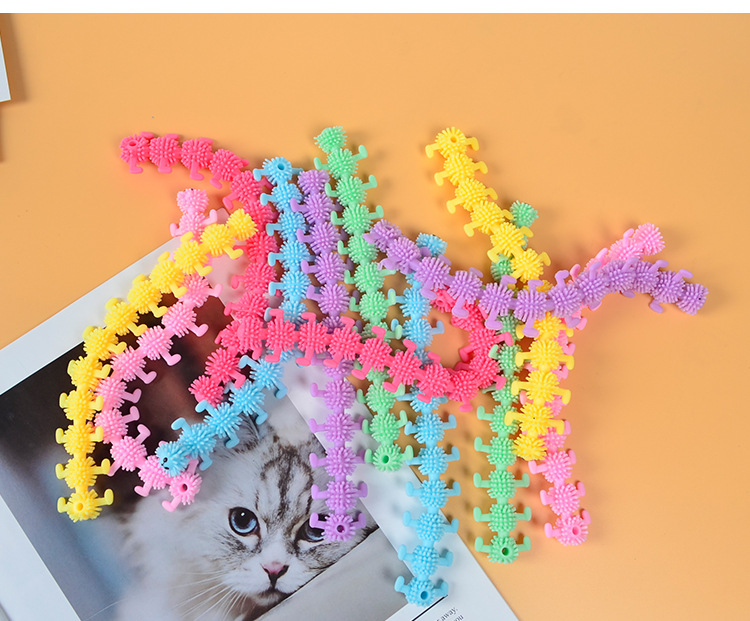Tiktok Hot Toy TPR Luminous Dinosaur Lala Lecon Yi Bracelet Pull Pull Music Cartoon Vent Pulling Rope Tiktok Hot Toy TPR Luminous Dinosaur Lala Lecon Yi Bracelet Pull Pull Music Cartoon Vent Pulling Rope