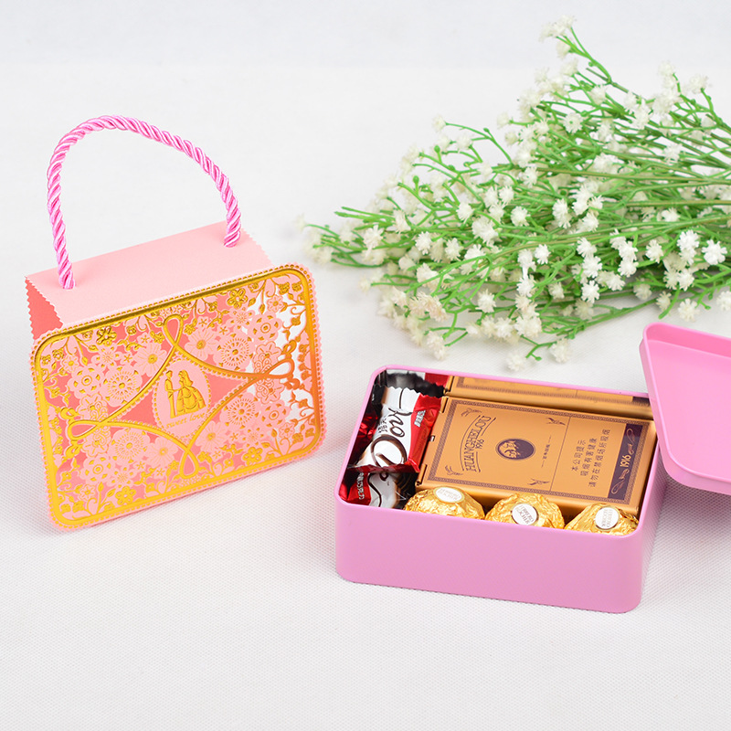New Wedding Favors Candy Box Packaging Tinplate Wedding Candies Box Creative Hollow Envelope Candy Wholesale