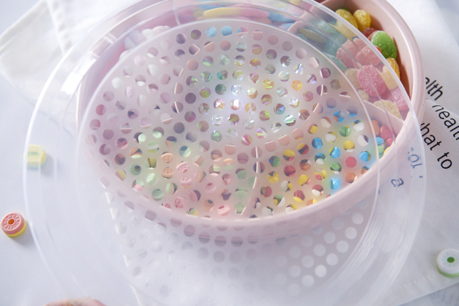 Covered Compartment Candy Box European Style Living Room Fruit Snack Storage Box Plastic Wedding Dried Fruit Tray Covered Compartment Candy Box European Style Living Room Fruit Snack Storage Box Plastic Wedding Dried Fruit Tray