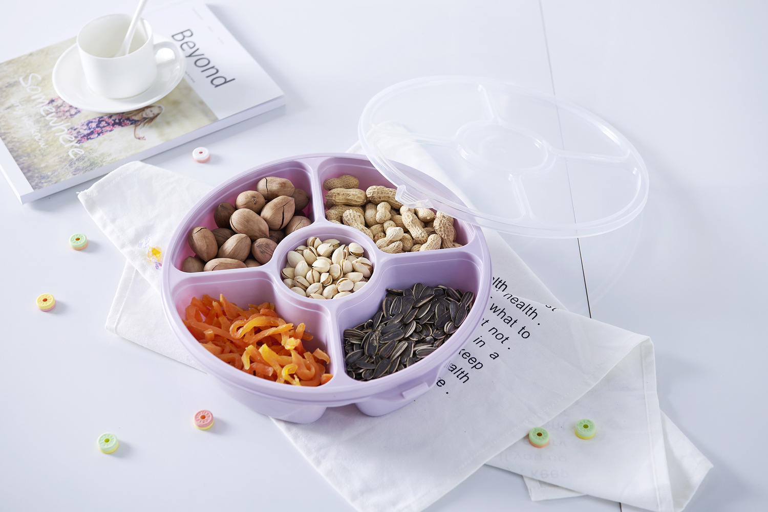 Covered Compartment Candy Box European Style Living Room Fruit Snack Storage Box Plastic Wedding Dried Fruit Tray Covered Compartment Candy Box European Style Living Room Fruit Snack Storage Box Plastic Wedding Dried Fruit Tray