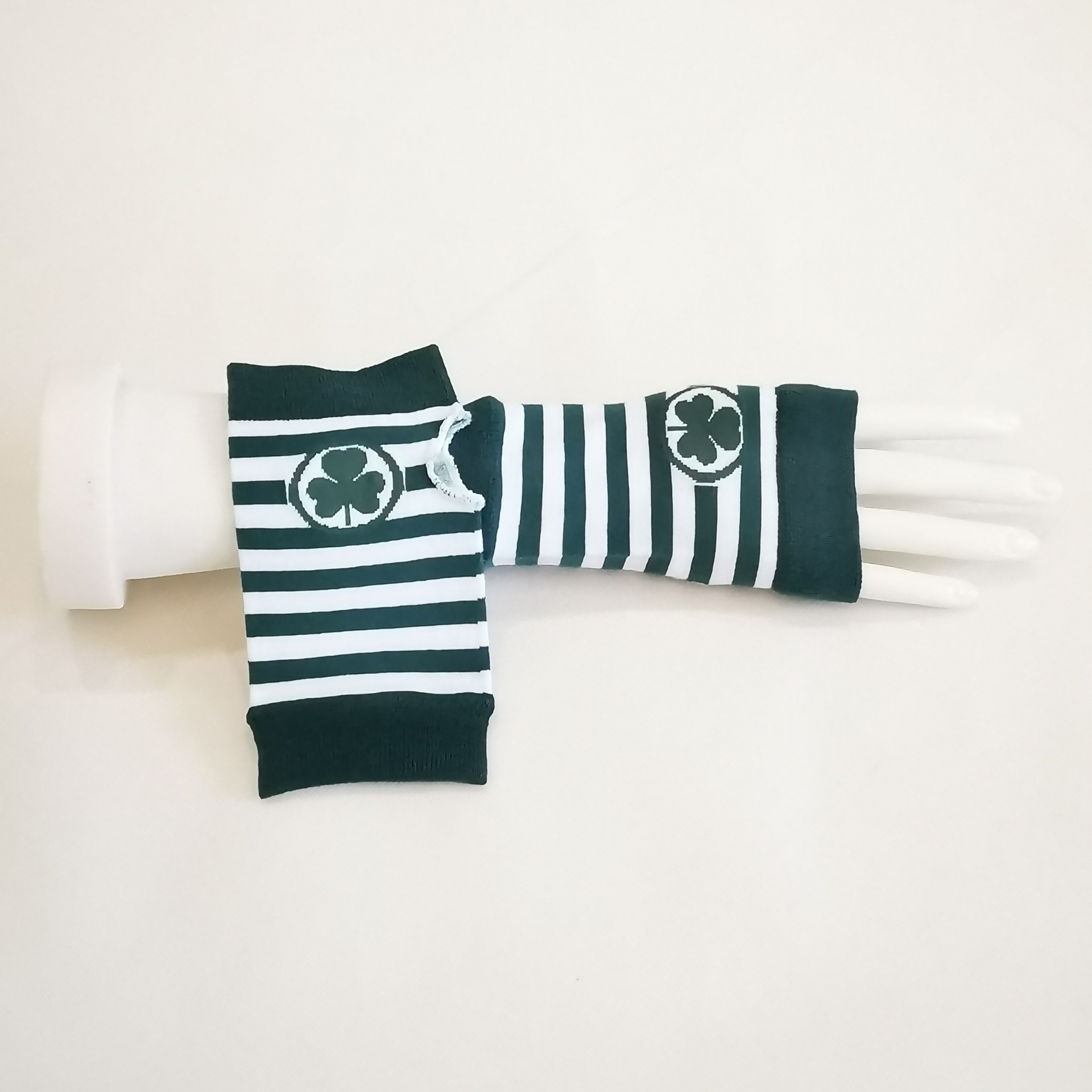 Amazon Spot Irish Day St. Patrick's Day Clover Gloves Green & White Stripes Party Short Gloves Amazon Spot Irish Day St. Patrick's Day Clover Gloves Green & White Stripes Party Short Gloves