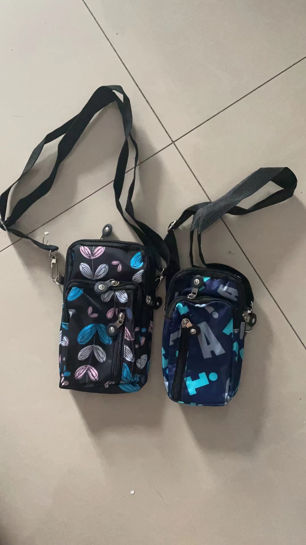 Mobile Phone Bag Women's Crossbody Mini Bag 2021 Summer Phone Bag Halter Bag Wrist Coin Purse Backpack