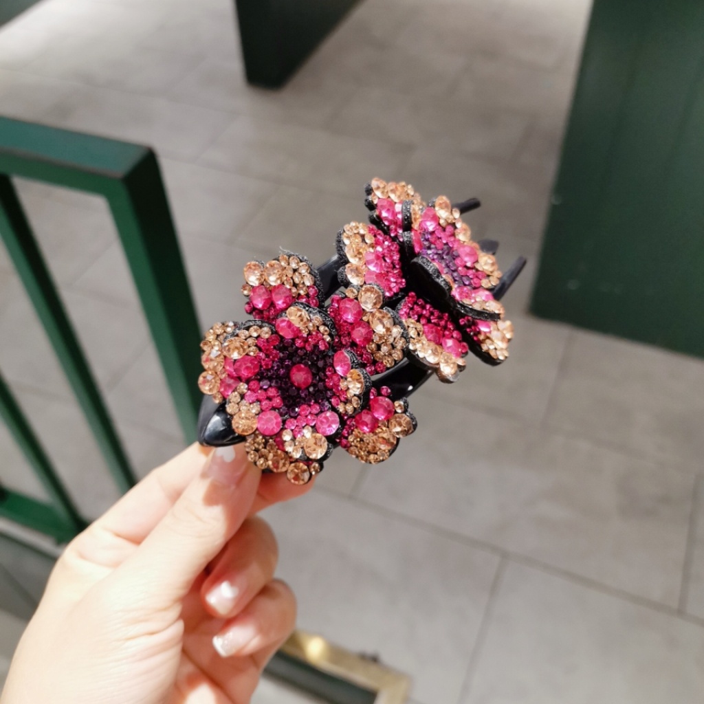 Barrettes Female Korean Duckbill Clip Headdress Tie up the Hair Back Head Large Updo Hair Claw Rhinestone Hairpin Flower Top Barrettes Female Korean Duckbill Clip Headdress Tie up the Hair Back Head Large Updo Hair Claw Rhinestone Hairpin Flower Top