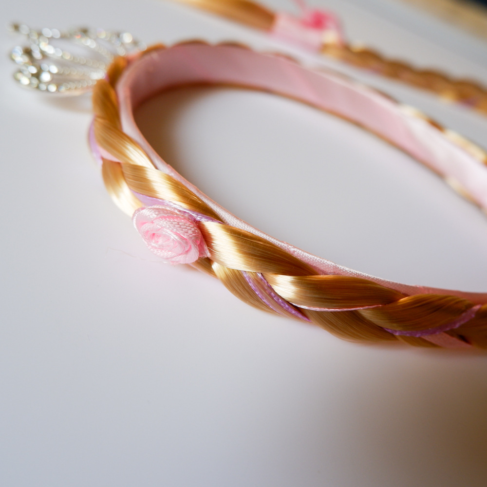 Golden Wig Children's Braid Headband Little Princess Alloy Crown Diamond-Embedded Fairy Tale Style Headband Little Fairy Hair Accessories Golden Wig Children's Braid Headband Little Princess Alloy Crown Diamond-Embedded Fairy Tale Style Headband Little Fairy Hair Accessories
