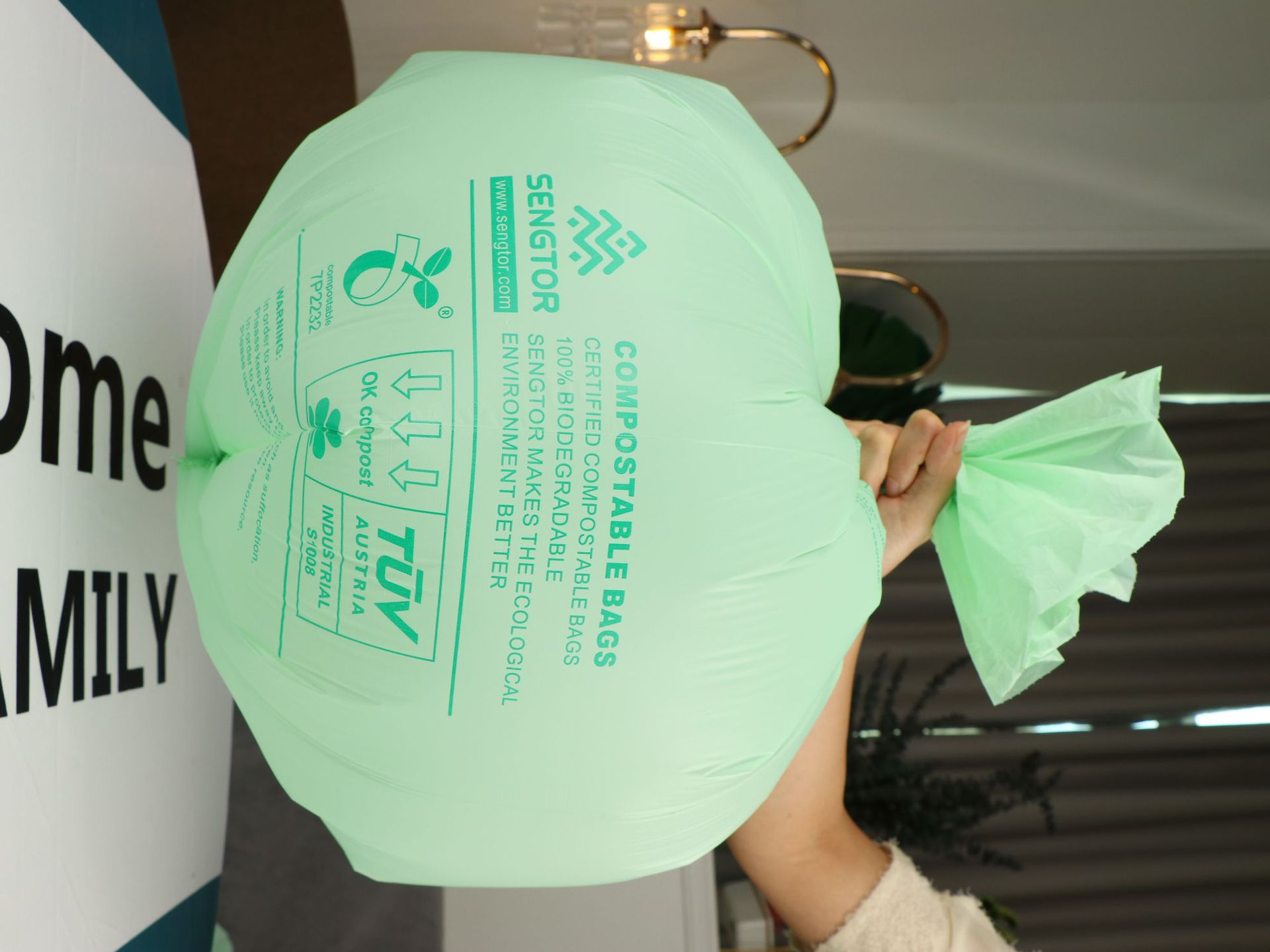 Full Biodegradable Flat Bag English Version PLA Compostable Household Garbage Bag Spot Direct Supply Full Biodegradable Flat Bag English Version PLA Compostable Household Garbage Bag Spot Direct Supply