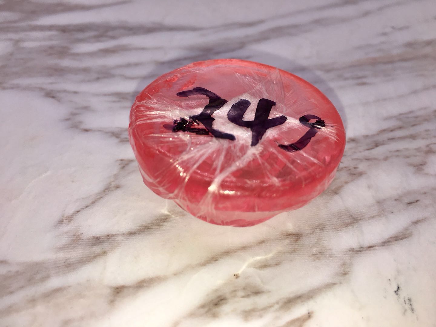 Transparent pink rose soap hotel disposable soap household soap.