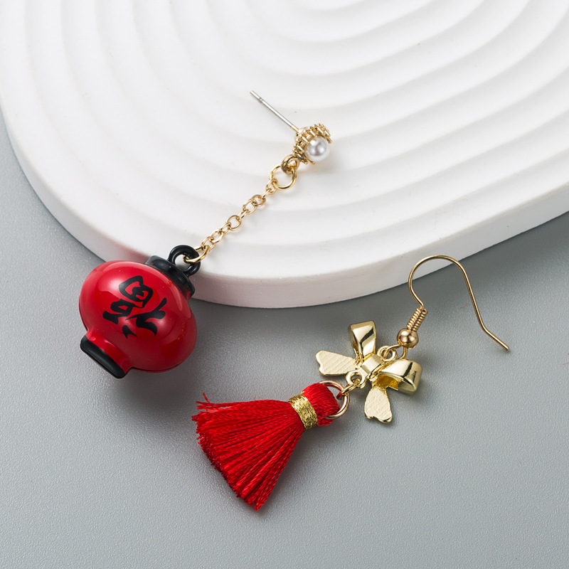 Chinese Style Sterling Silver Needle Alloy Lantern Bell Pearl Tassel Earrings Special-Interest Design Asymmetric New Year Earrings