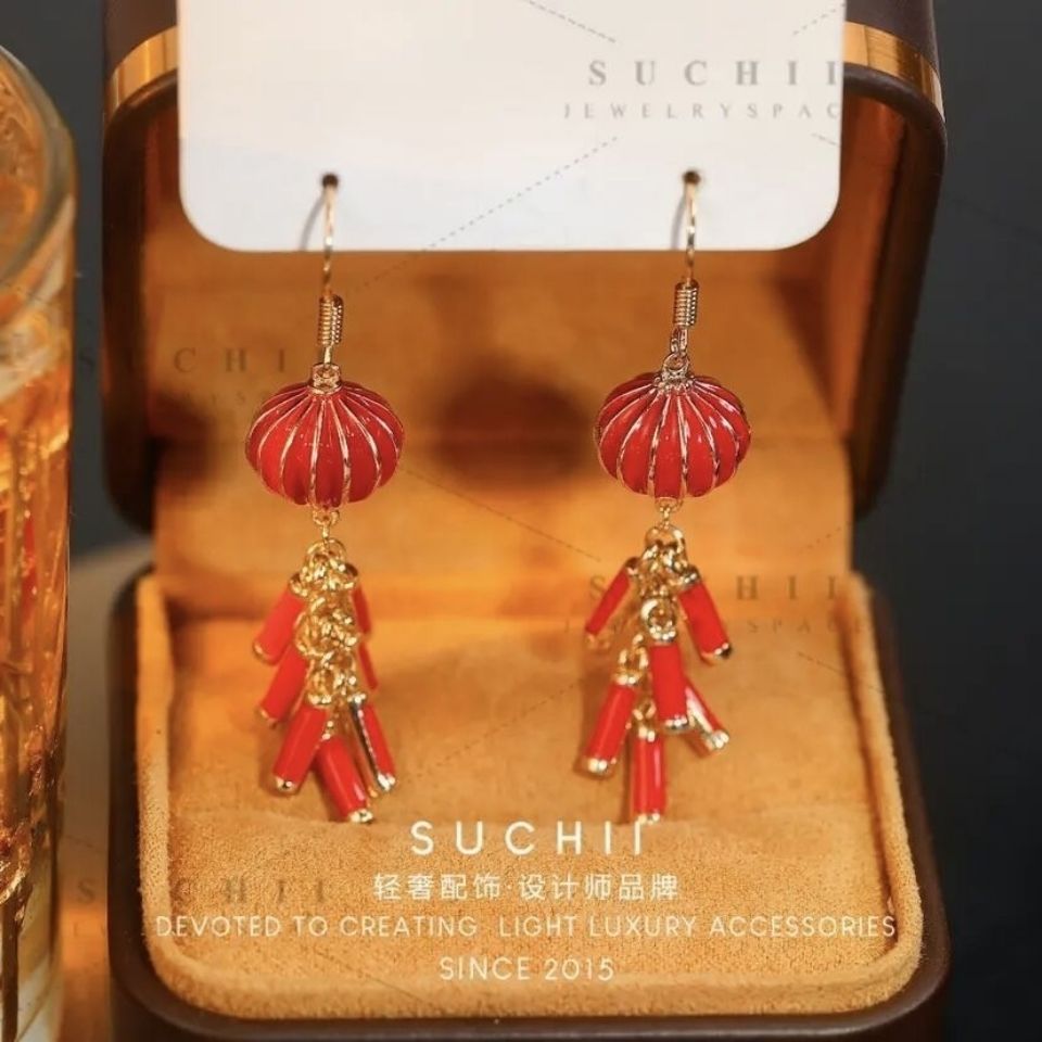 SC [New Year] Chinese Style Exquisite Trendy Lantern New Year Popular Designer Model Tassel Earrings Chinese Style Good-looking